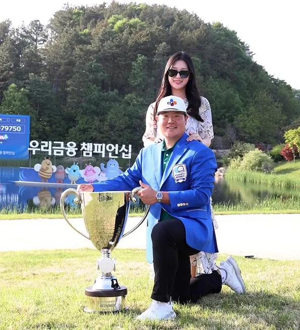 임성재 프로 프로필·PGA 신인왕 클럽 퍼터 골프화 와이프 일정 고향 수상 상금 결혼 후 첫 우승 임성재 와이프