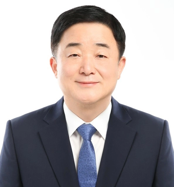 조국 광복절 특사 건의한 검정고시 학력 강득구 국회의원 프로필 고향 (ft. 수상 선거이력) 조국 광복절 특사 건의한 친명 강득구 국회의원 프로필 고향 학력 (ft. 수상 선거이력)