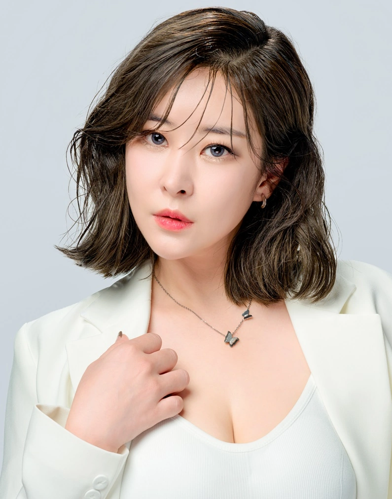 중학생 딸을 위해 노래하는 싱글맘 가수 하이량 프로필 & 고향 가족 수상 노래 중학생 딸을 위해 노래하는 싱글맘 가수 하이량 프로필 & 고향 가족 수상 노래