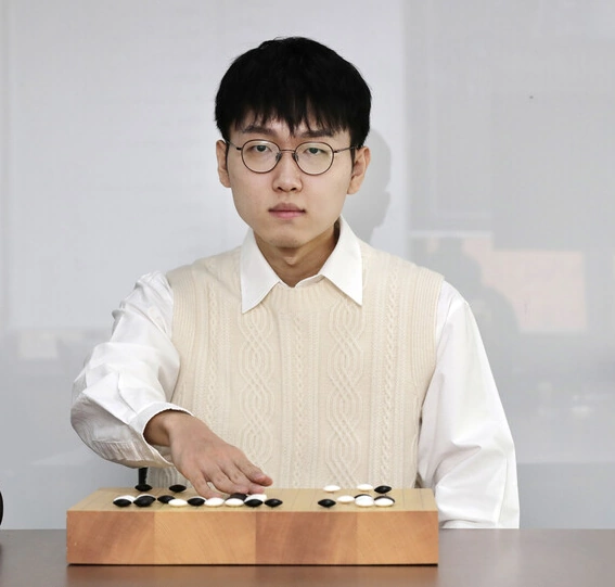 반상의 이순신 일본 잡는 9단 바둑 신진서 프로필 & 랭킹 상금 연봉 수상 반상의 이순신 일본 잡는 9단 바둑 신진서 프로필 & 랭킹 상금 연봉 수상