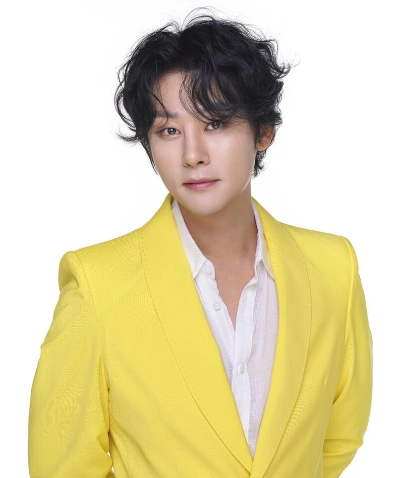 서주경이 빚내서 키운 트로트 가수 강문경 프로필 & 노래 수상 작품활동 (ft. 아버지 중식당) 서주경이 빚내서 키운 트로트 가수 강문경 프로필 & 노래 수상 작품활동 (ft. 아버지 중식당)