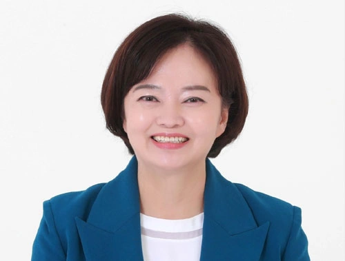 친문 조국혁신당 국회의원 정춘생 프로필 & 고향 선거이력 의정활동 친문 조국혁신당 국회의원 정춘생 프로필 & 고향 선거이력 의정활동