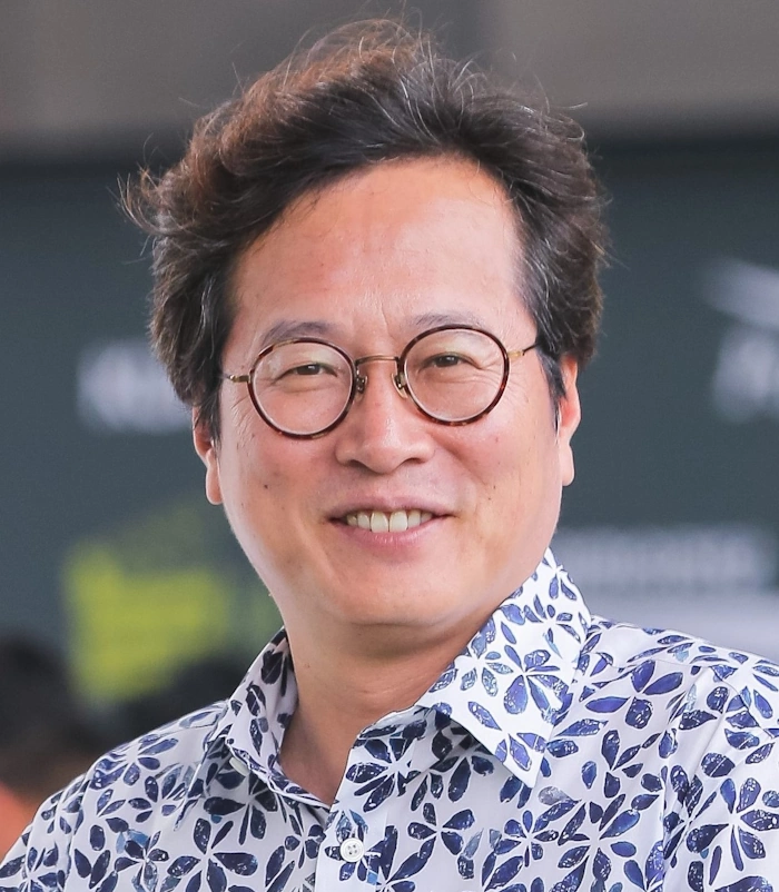 ‘李 떡볶이 먹방 1억 연봉 한국문화관광연구원장 황교익 프로필 & 작품활동 음식평론가 ‘李 떡볶이 먹방 억대연봉 한국문화관광연구원장 황교익 프로필 & 작품활동 음식평론가