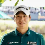 최찬 프로 골퍼는 2015년 4월 KPGA 프로(준회원), 같은 해 8월 KPGA 투어프로(정회원)에 각각 입회하며 본격적인 선수 생활에 돌입했고, 이후 2부투어 무대에서 활동했습니다. 최찬 골프선수는 ‘KPGA 투어 QT’를 통해 2022시즌에서야 KPGA 1부 투어에 데뷔했으나, 출전한 17개 대회 중 3개 대회에서만 컷 통과에 그치며 시드 유지에 실패했습니다.