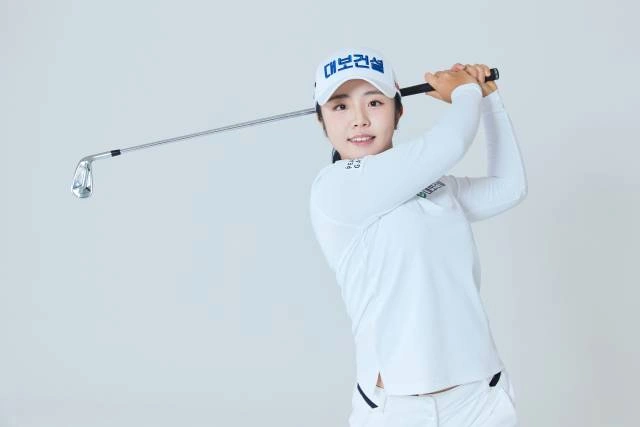 패러글라이딩으로 담력 키운 골프 양효진 프로 프로필 & 클럽 고향 수상 상금 일정 패러글라이딩으로 담력 키운 골프 양효진 프로 프로필 & 클럽 고향 수상 상금 일정