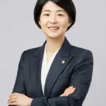 한이 뽑은 의사 출신 비례대표 한지아 국회의원 프로필 & 고향 수상 선거이력 재산