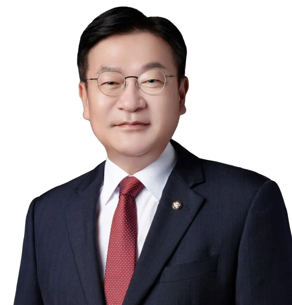 문에게 좌천 당한 국민의힘 정점식 국회의원 프로필 & 고향 재산 수상 선거이력 원내대표 문에게 좌천 당한 국민의힘 정점식 국회의원 프로필 & 고향 재산 수상 선거이력 원내대표
