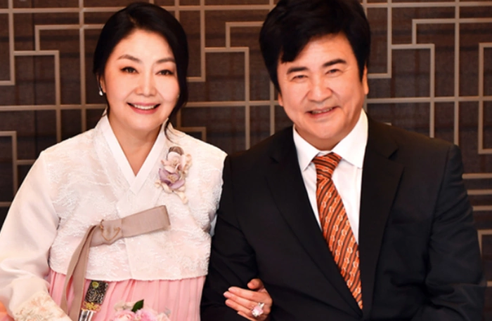 나한일 유혜영 3번을 결혼해도 처음처럼 싸우고 챙기는 70대 부부의 근황 나한일 유혜영 3번을 결혼해도 처음처럼 싸우고 챙기는 70대 부부의 근황