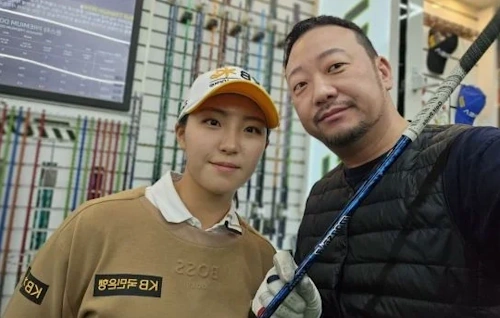 아빠의 골프선수 꿈을 대신 이룬 박예지 프로 프로필 & 딸을 위해 골프 클럽을 만드는 몬스타 샤프트 박종태 대표 (수상 상금 일정) 박예지 골프선수 아빠 박종태 몬스타앤싸이코골프 대표