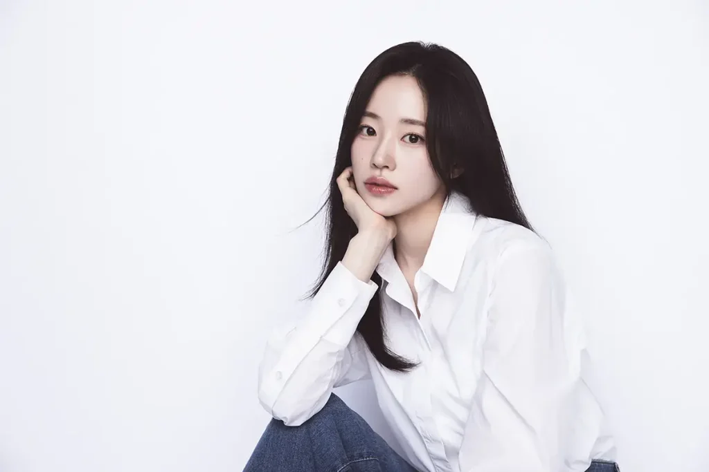 배우 김지안 프로필·스캔들 은실 하녀 역으로 눈길을 사로잡다 (작품활동) 배우 김지안 프로필·스캔들 은실 하녀 역으로 눈길을 사로잡다 (작품활동)
