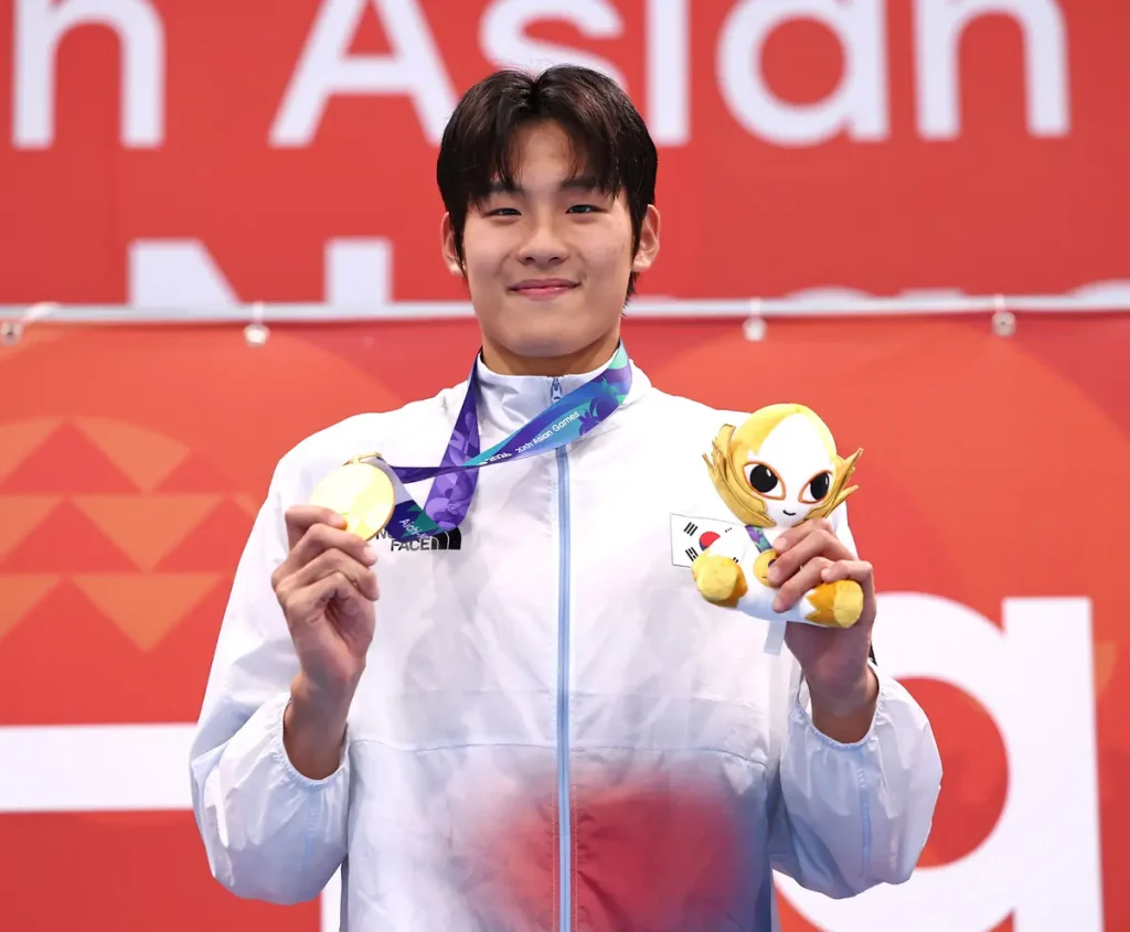 수영 김영범 프로필·한국이 낳은 스프린터 금메달 한을 풀다 (기록 수상 나이 군대 면제) 수영 김영범 프로필·한국이 낳은 스프린터 금메달 한을 풀다 (기록 수상 나이 군대 면제)