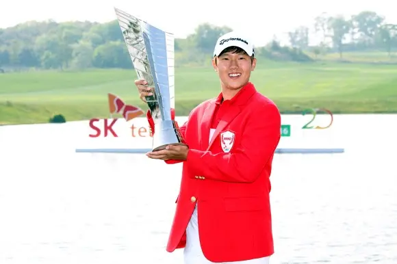 이상희 프로 프로필·13년을 기다린 8전 9기 우승 (골프 클럽 수상 상금) 이상희 프로 우승