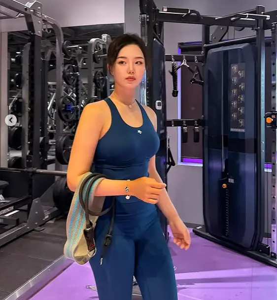 세키 유팅 골프선수 프로필·일본 JLPGA를 강타한 중국 미녀 자매 골퍼 (우승 클럽 키) 골프선수 세키 유팅 인스타그램 4